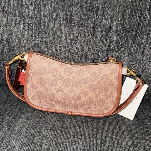 Coach X Peanuts Swinger 20 Bag in Signature Canvas & Leather Brass/Tan/Brown NWT - Picture 2 of 8